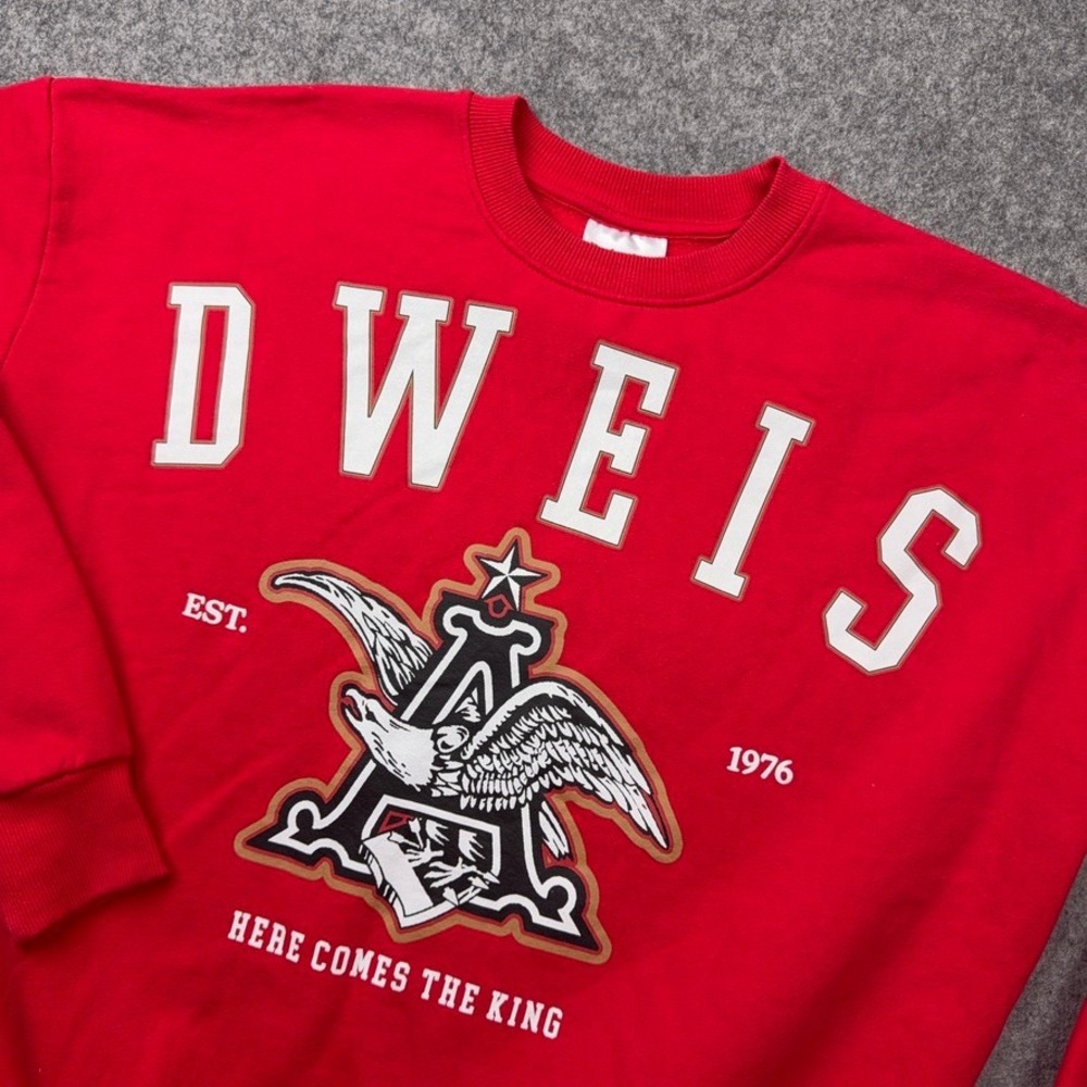 Budweiser Sweatshirt Men Small Red Here Comes The King Crewneck Pullover Sweater
